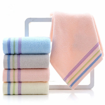 100% хлопчатобумажный многоцветный Dobby Towel Set для мягкого и поглощающего купания