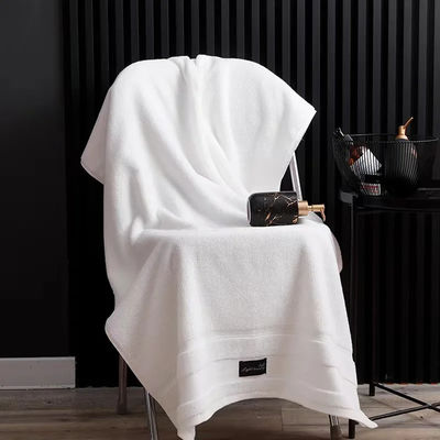Чистый хлопок Luxury Hotel Towel Set с толстым полосатым узором и дизайном Jacquard