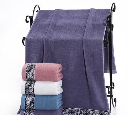 Обыкновенно окрашенное Jacquard High Set Bath Towel изготовлено из 100% чистого хлопка