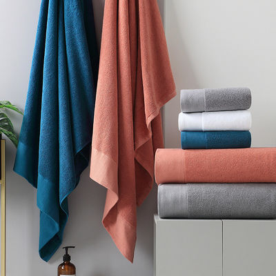 Специализированный полиэстер/волокно Luxury Hotel Embroidery Bath Towel Set для сверхпоглощающей
