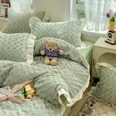 2023 Hot Lace Rose Rabbit Plush Four-Piece Set Comforter Set с твердым узором