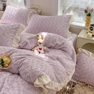 2023 Hot Lace Rose Rabbit Plush Four-Piece Set Comforter Set с твердым узором