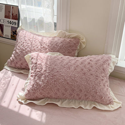 2023 Hot Lace Rose Rabbit Plush Four-Piece Set Comforter Set с твердым узором